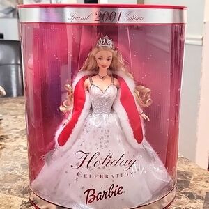 NWT 2001 Mattel Inc Special Edition Barbie Holiday Celebration 50304